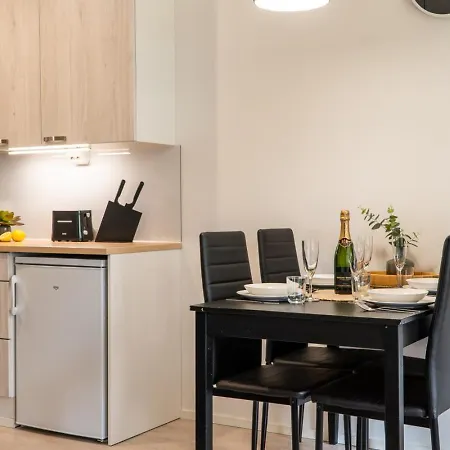 Meriheinae B16 By In